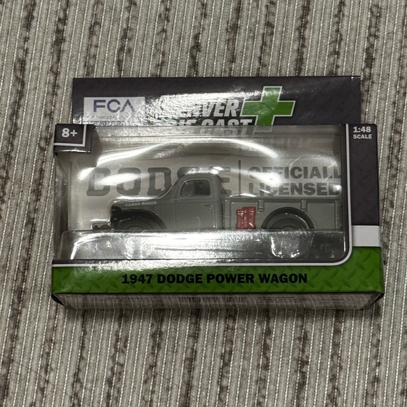1947 Dodge Power Wagon 1:48 Die Cast Truck New In Box - Picture 5 of 7